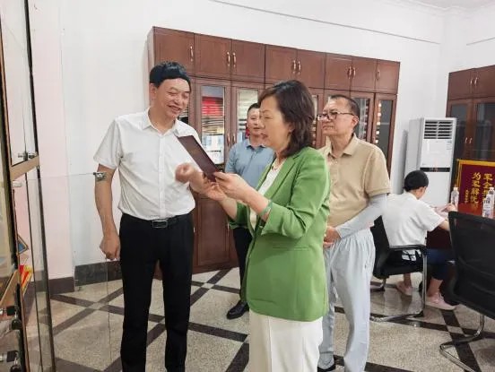 谢商华率队调研省直工委会员企业  勉励企业深耕创新勇担社会责任